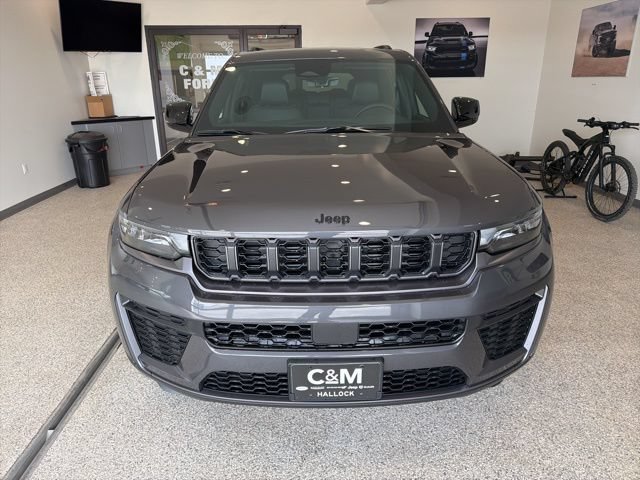 New 2026 Jeep Grand Cherokee L 4WD image 2