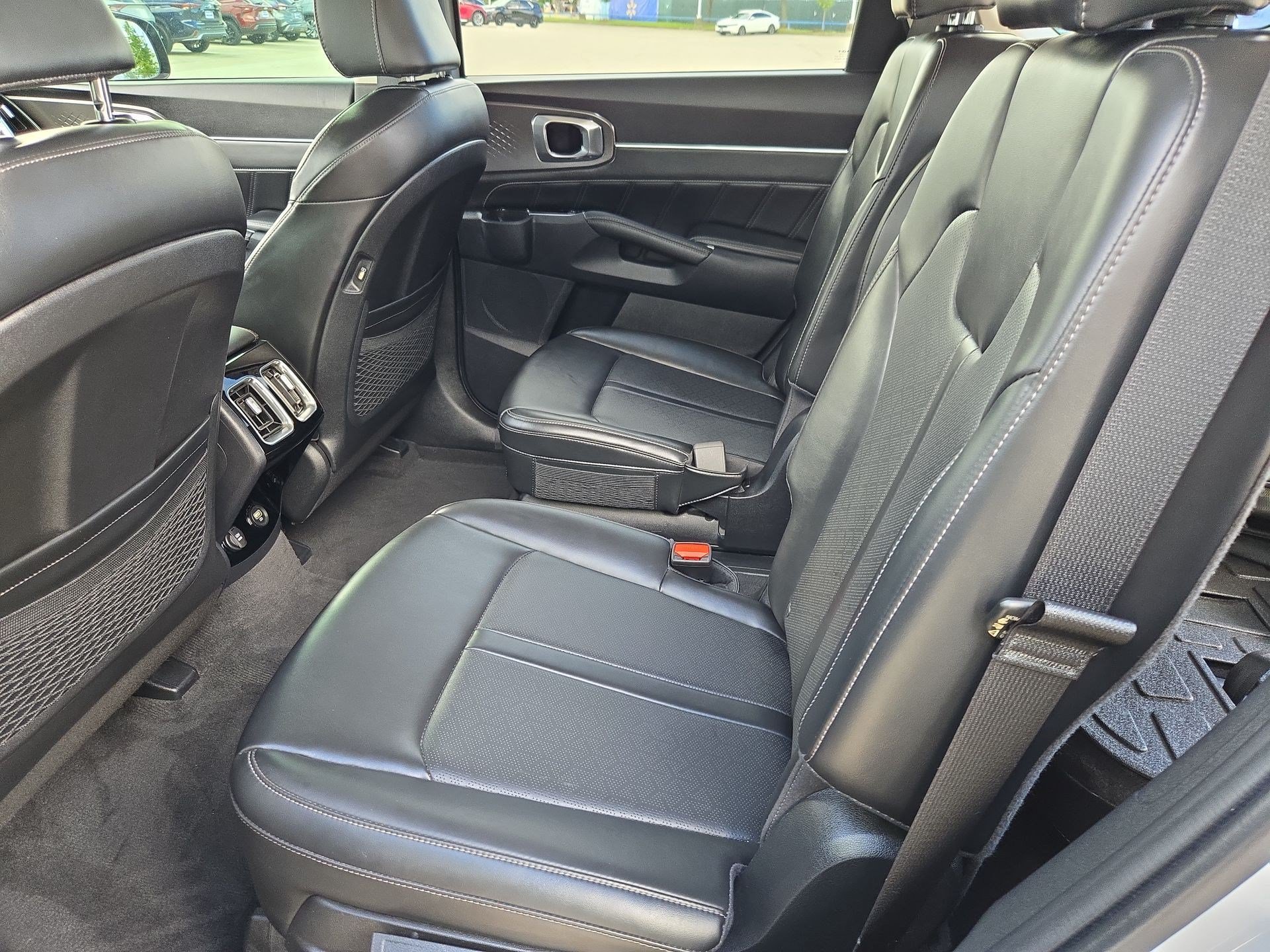 Used 2023 Kia Sorento SX FWD image 28