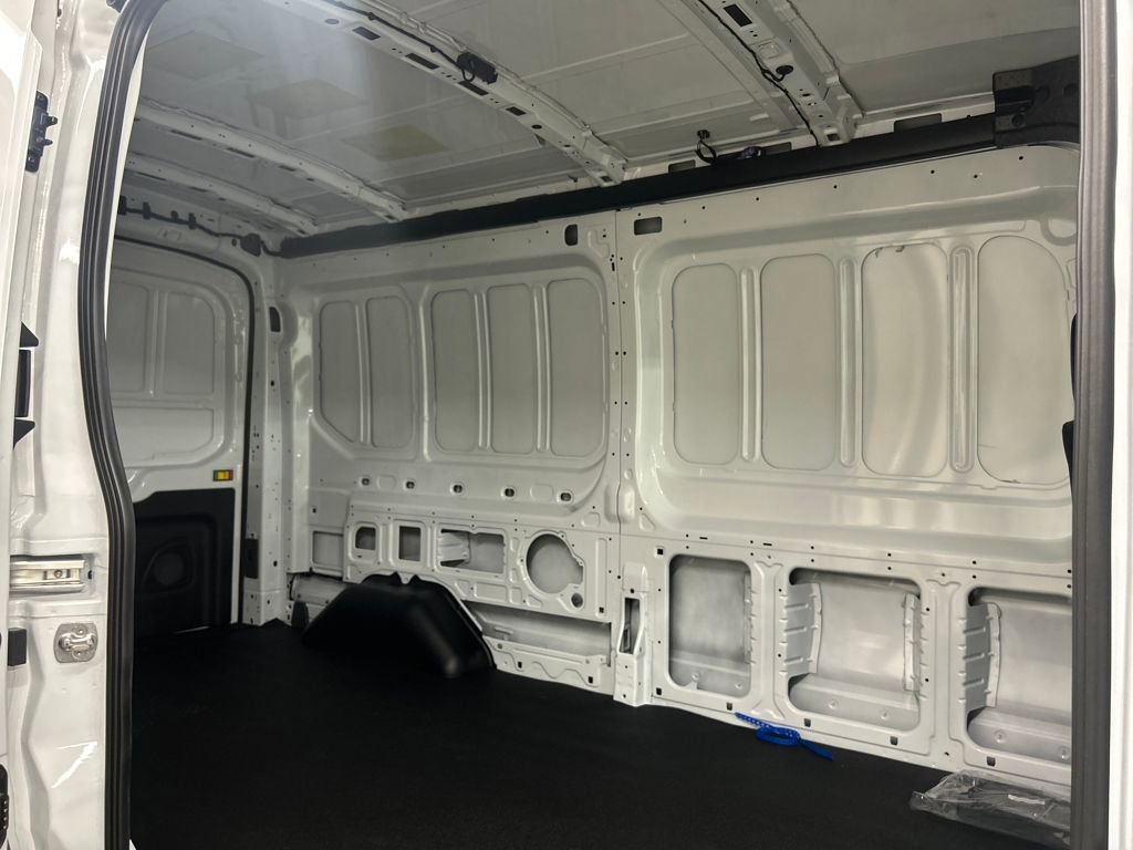 New 2026 Ford Transit 250 148 Medium Roof image 15