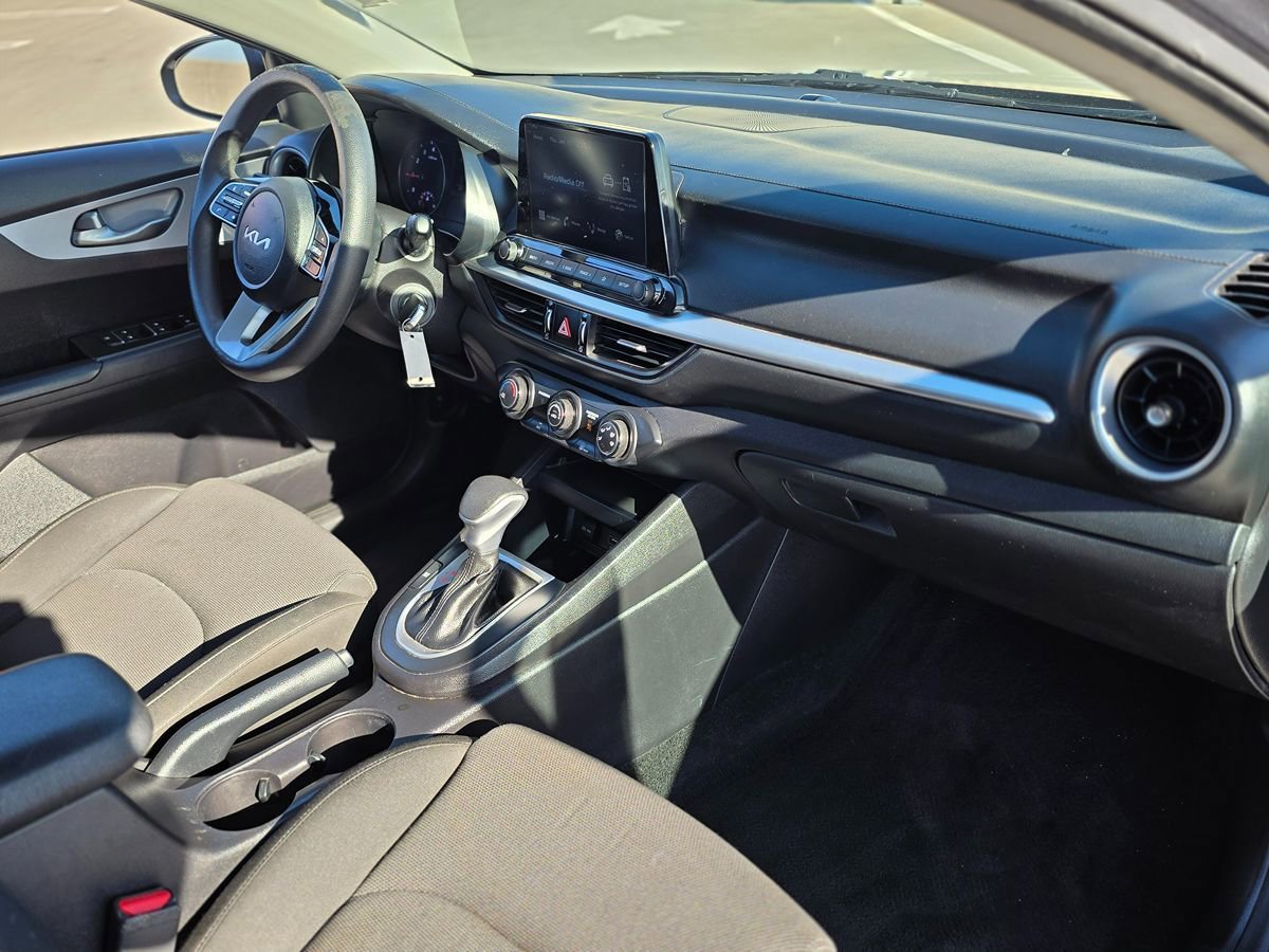 Used 2022 Kia Forte Sedan FWD image 9