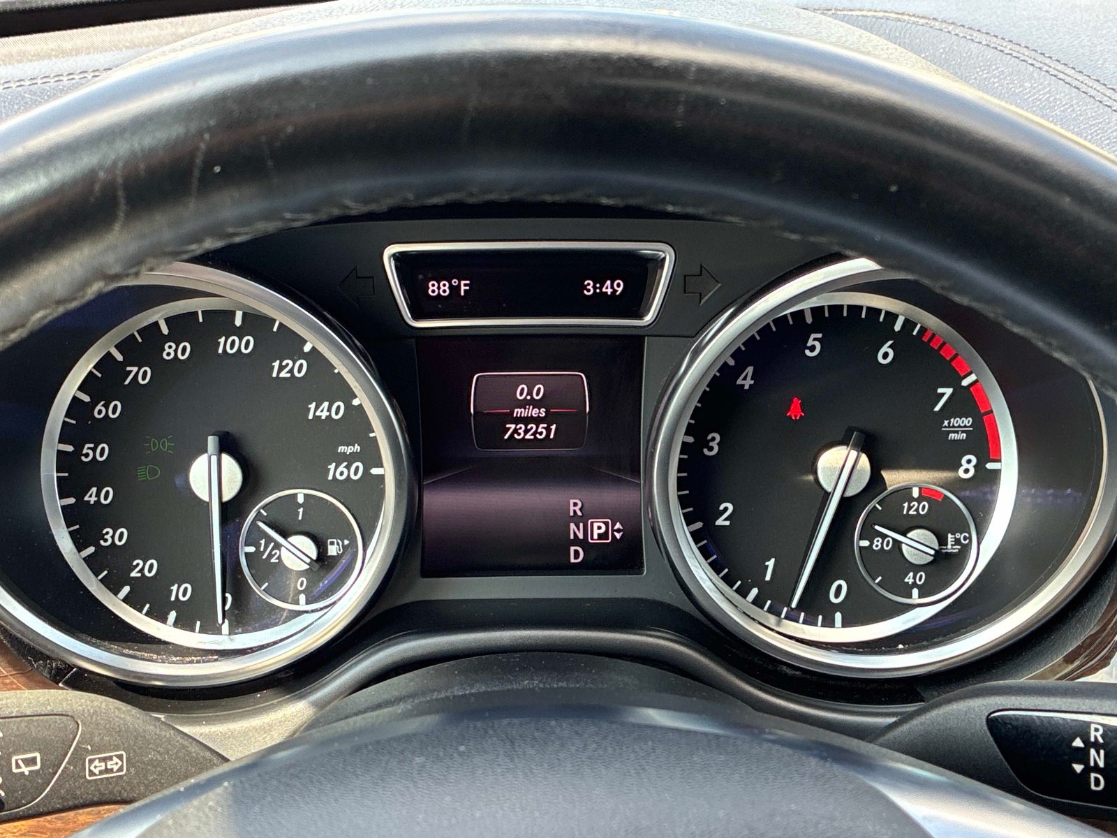 Used 2014 Mercedes-Benz GL 450 4MATIC image 32