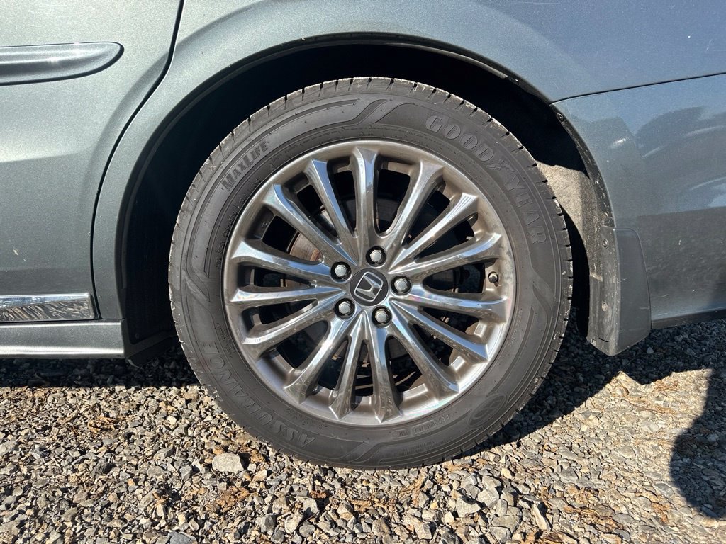 Used 2018 Honda Odyssey Elite image 8