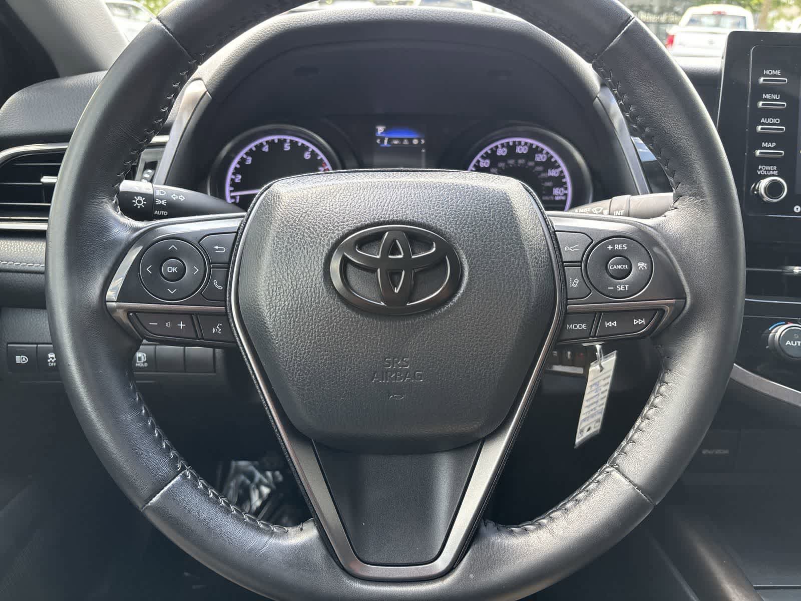 Used 2021 Toyota Camry SE w/ Carpet Mat Package (TMS) FWD image 10