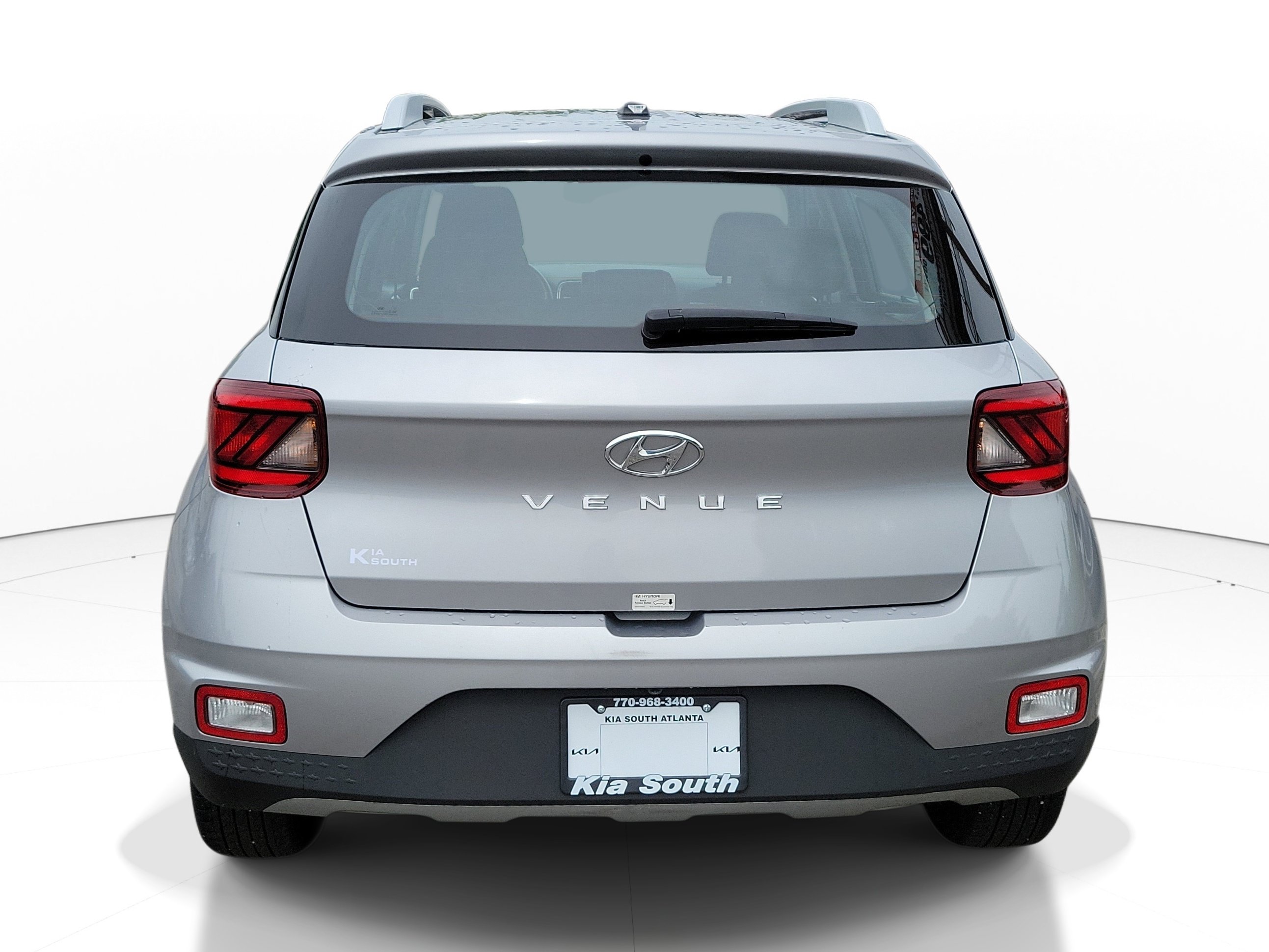 Used 2025 Hyundai Venue SEL FWD image 5