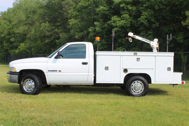 Used 2001 Dodge Ram 2500 Truck 2WD Regular Cab image 2