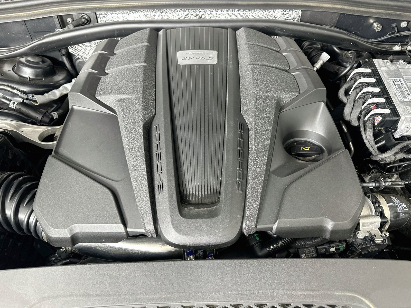 New 2026 Porsche Macan S AWD/4WD image 12