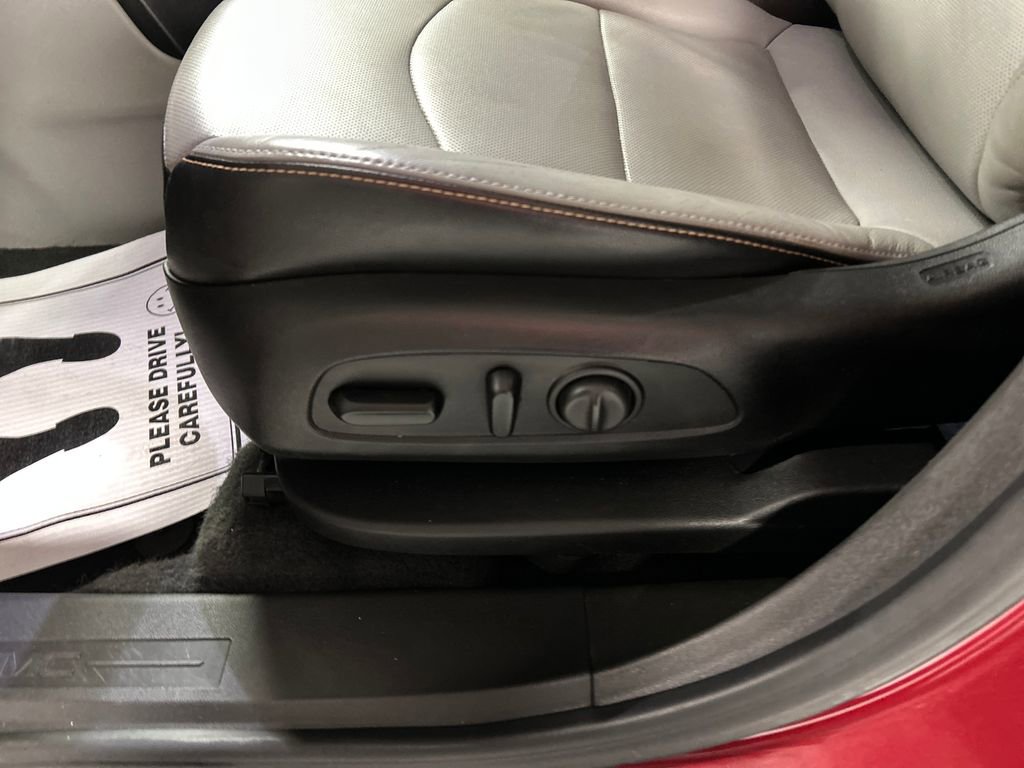 Used 2020 GMC Terrain SLT w/ Preferred Package image 11