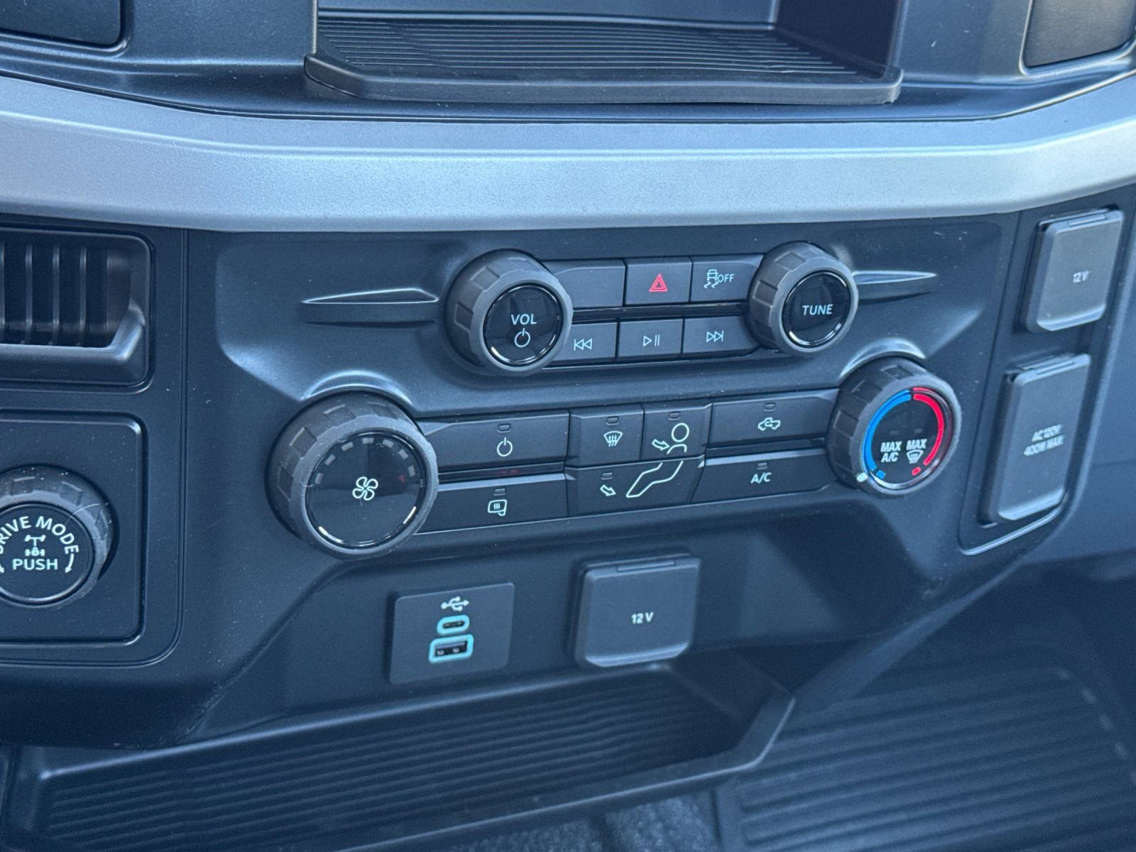 New 2026 Ford F350 XL image 19