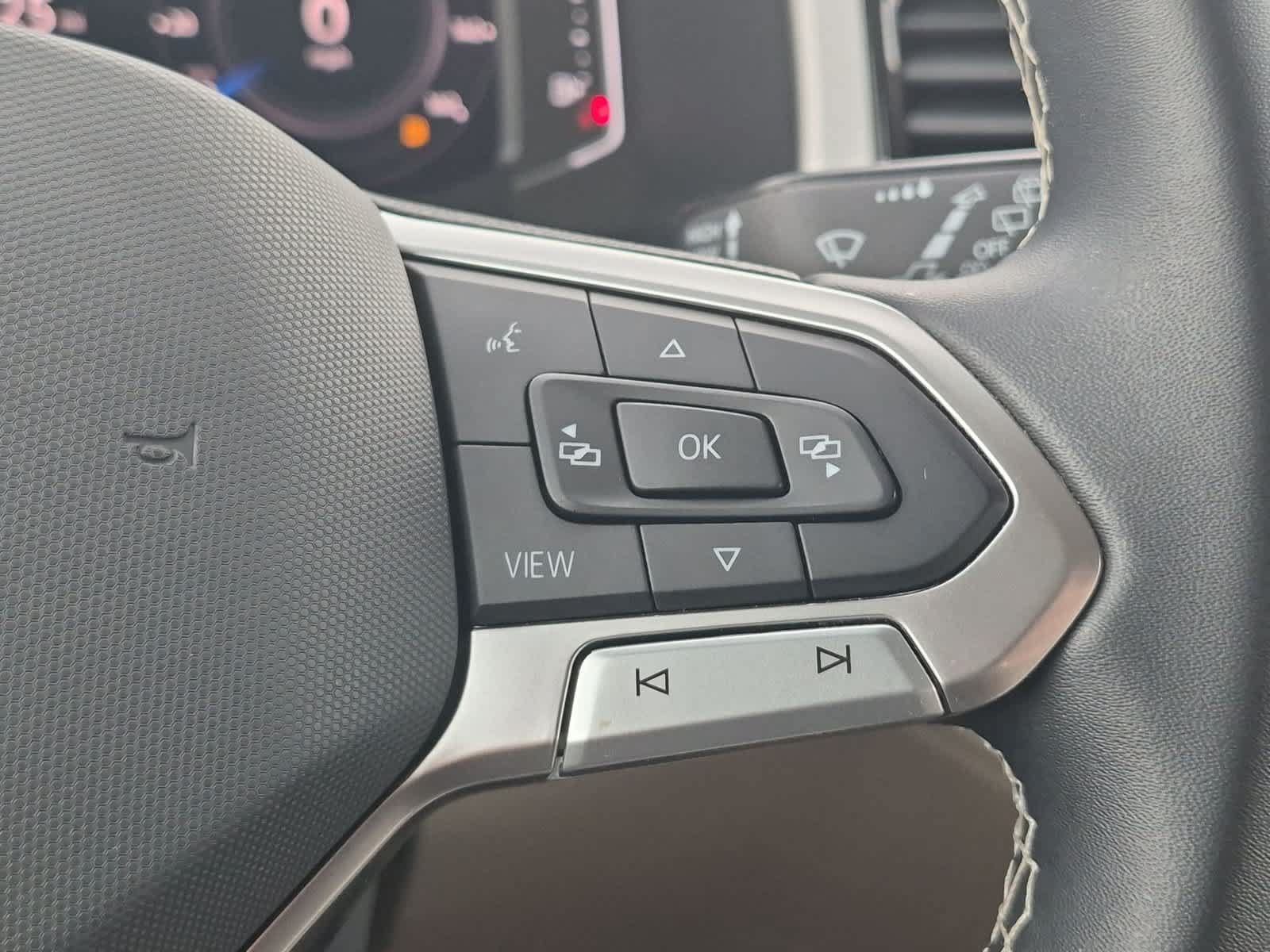 Used 2023 Volkswagen Atlas SE w/ Black Wheel Package FWD image 26