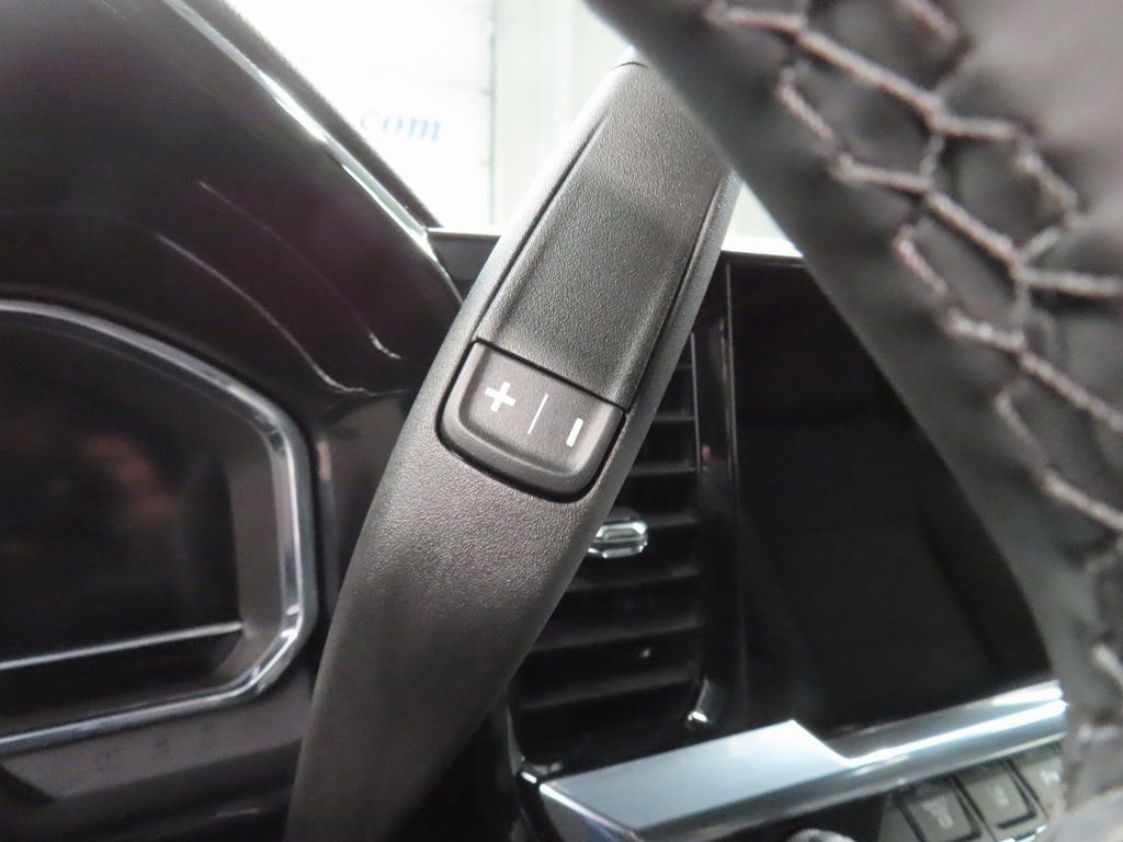 Used 2025 Chevrolet Silverado 2500 LT image 58