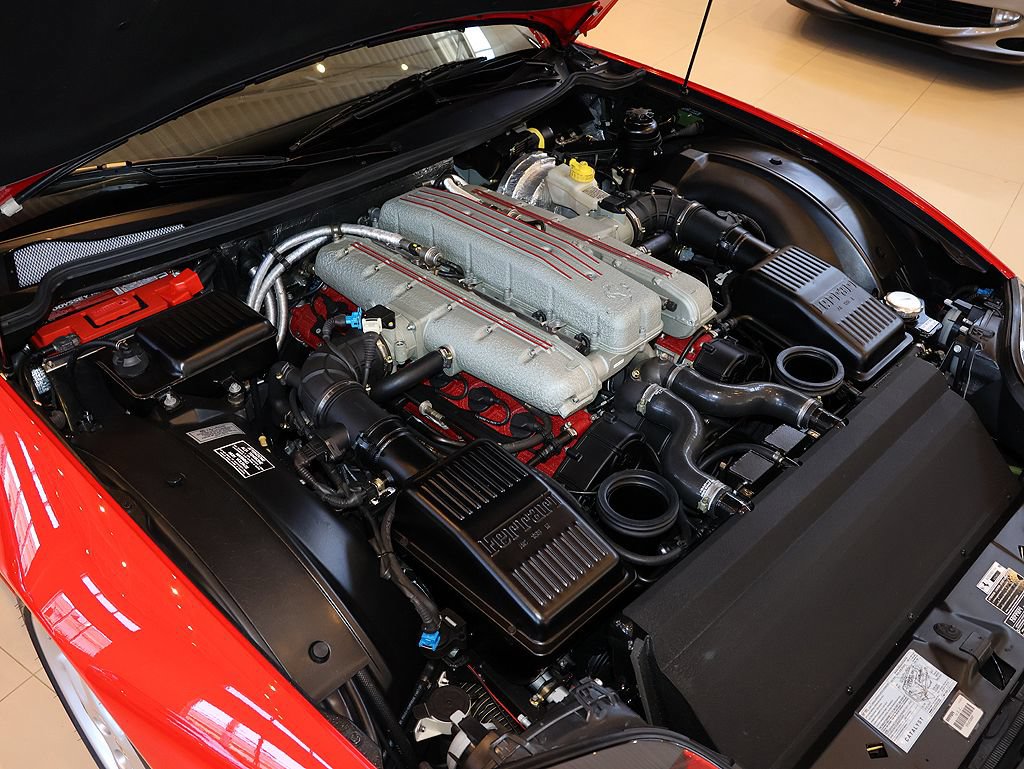 Used 2001 Ferrari 550 Maranello Coupe RWD image 76