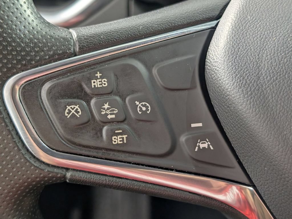 Used 2023 Chevrolet Equinox LT w/ LPO, Floor Liner Package AWD/4WD image 16