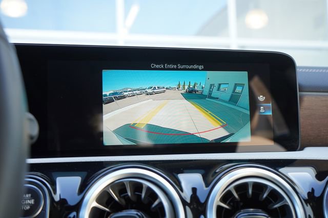 Used 2023 Mercedes-Benz CLA 250 image 17