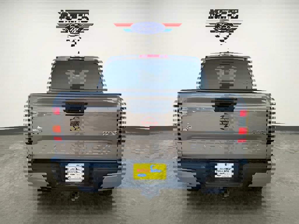 Used 2023 Nissan Frontier PRO-4X w/ Pro Convenience Package image 6