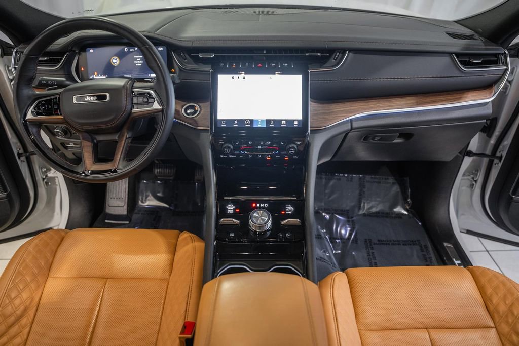 Certified 2024 Jeep Grand Cherokee Summit image 27