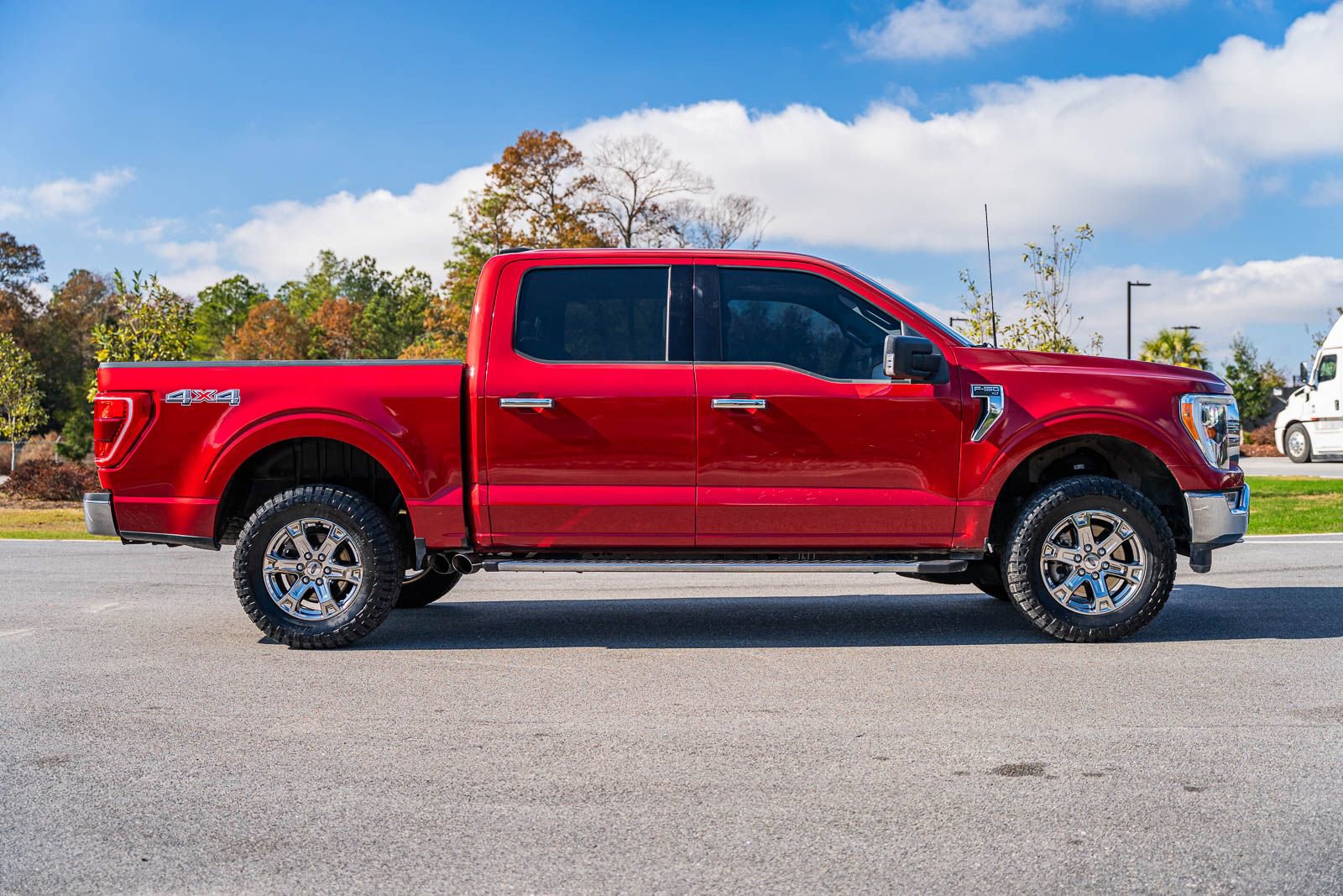 Used 2021 Ford F150 XLT w/ Equipment Group 302A High image 8