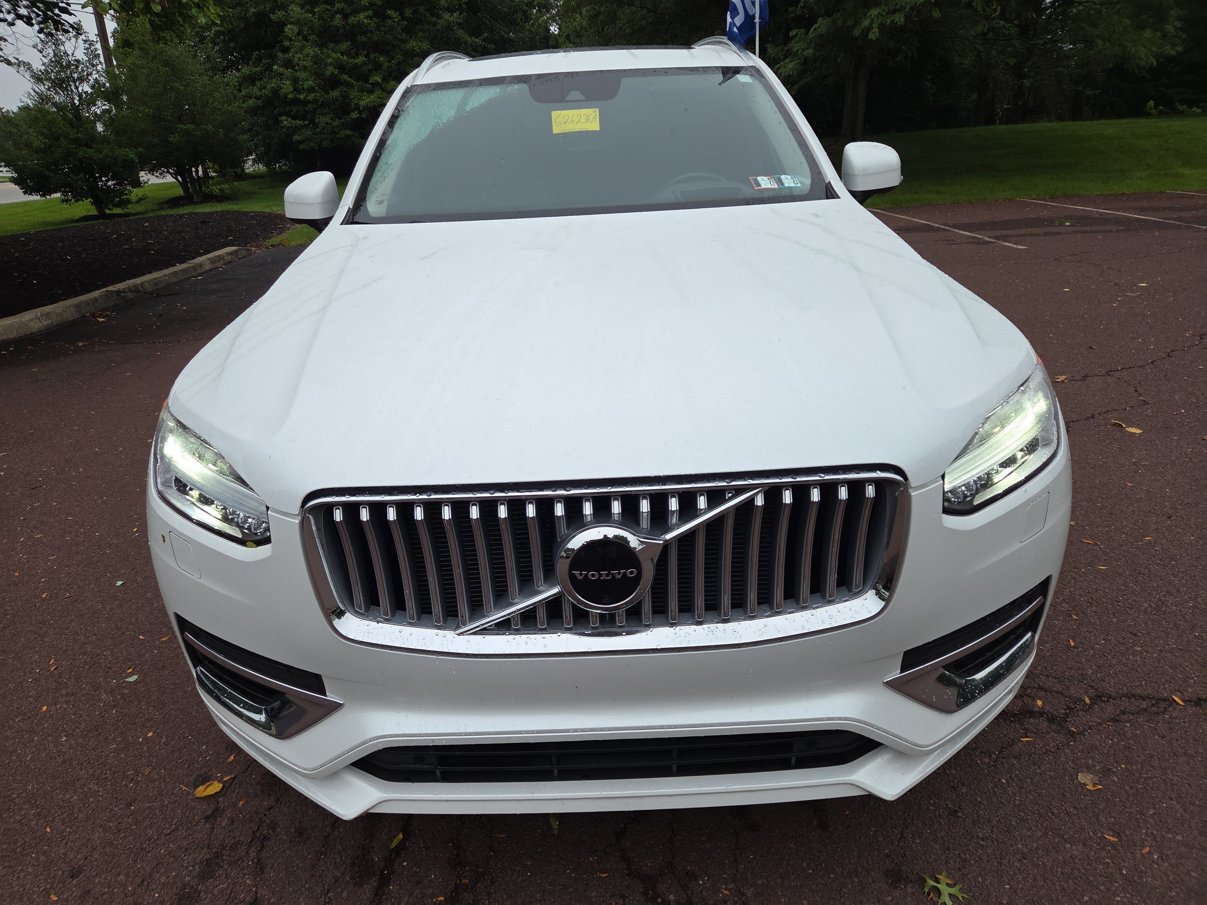 Used 2022 Volvo XC90 T8 Inscription Expression AWD/4WD image 8