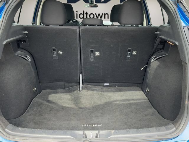 Used 2022 Nissan Kicks S FWD image 14