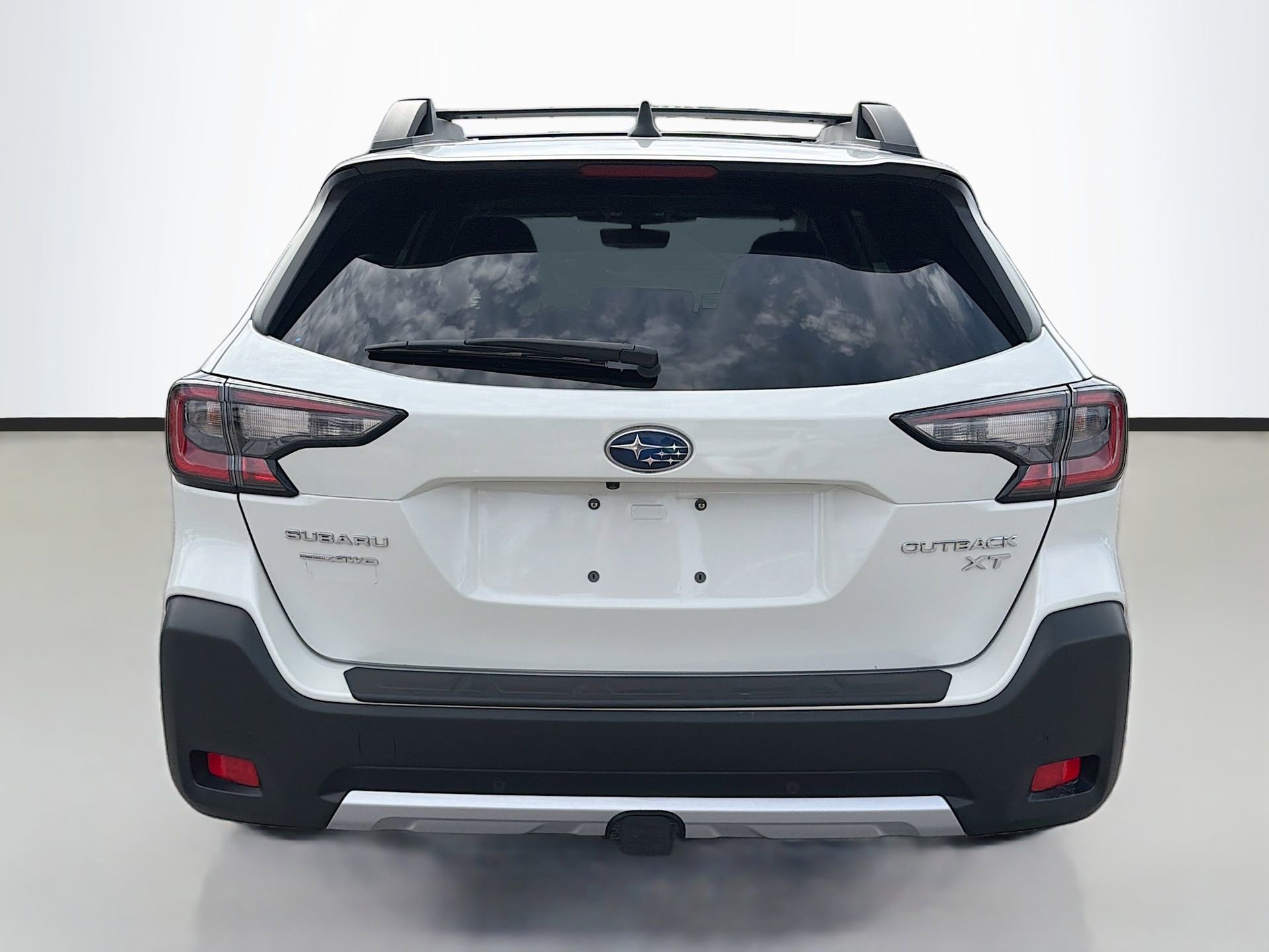 Used 2023 Subaru Outback Limited XT image 5