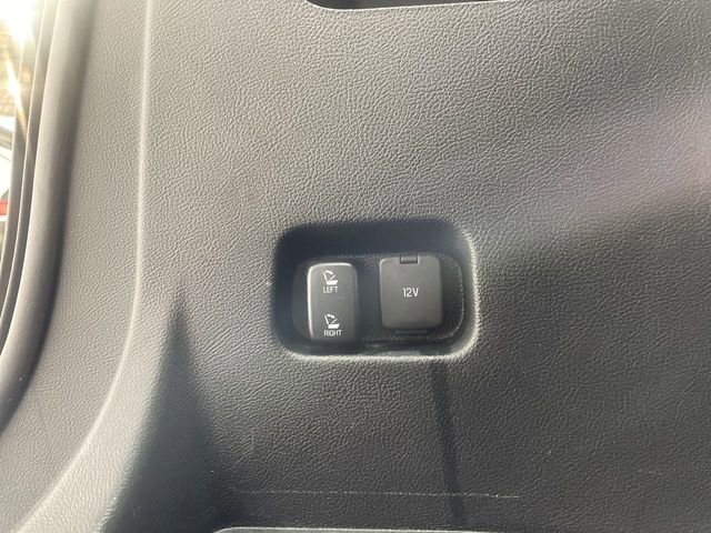 Used 2018 Ford Edge SEL w/ Ford Safe & Smart Package image 37