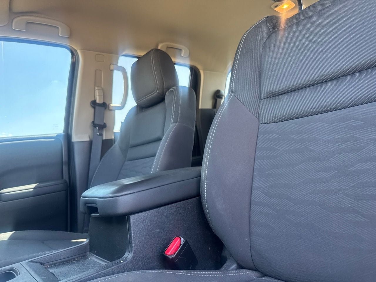 Certified 2022 Nissan Frontier SV AWD/4WD image 33