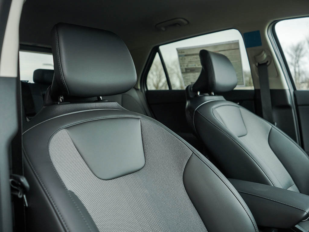New 2026 Kia Niro Wind FWD image 12