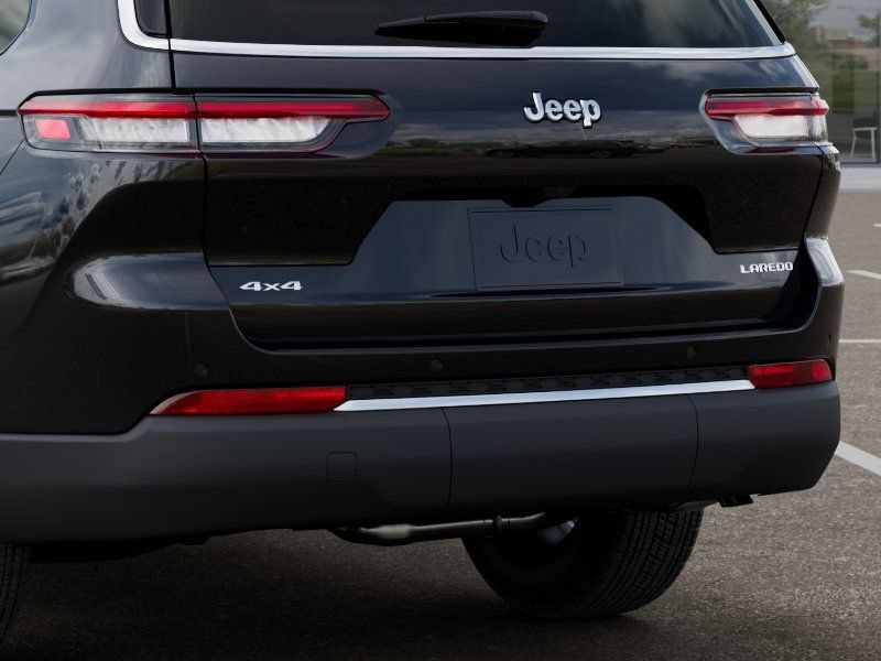 New 2026 Jeep Grand Cherokee L Laredo AWD/4WD image 13