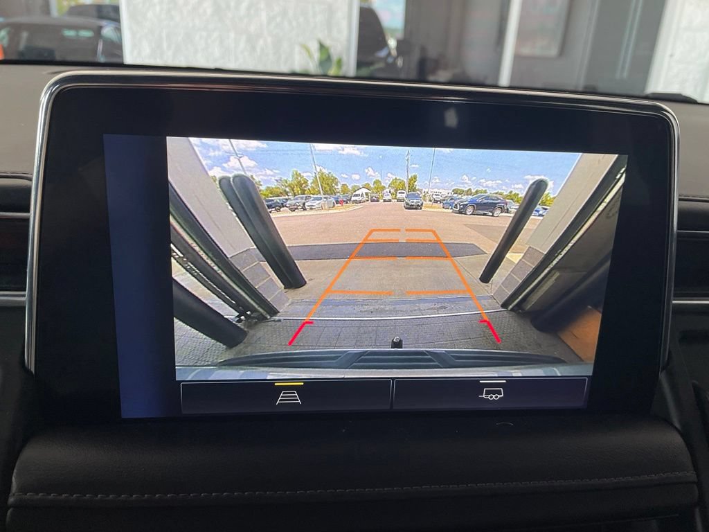 Used 2023 Chevrolet Tahoe LT RWD image 17