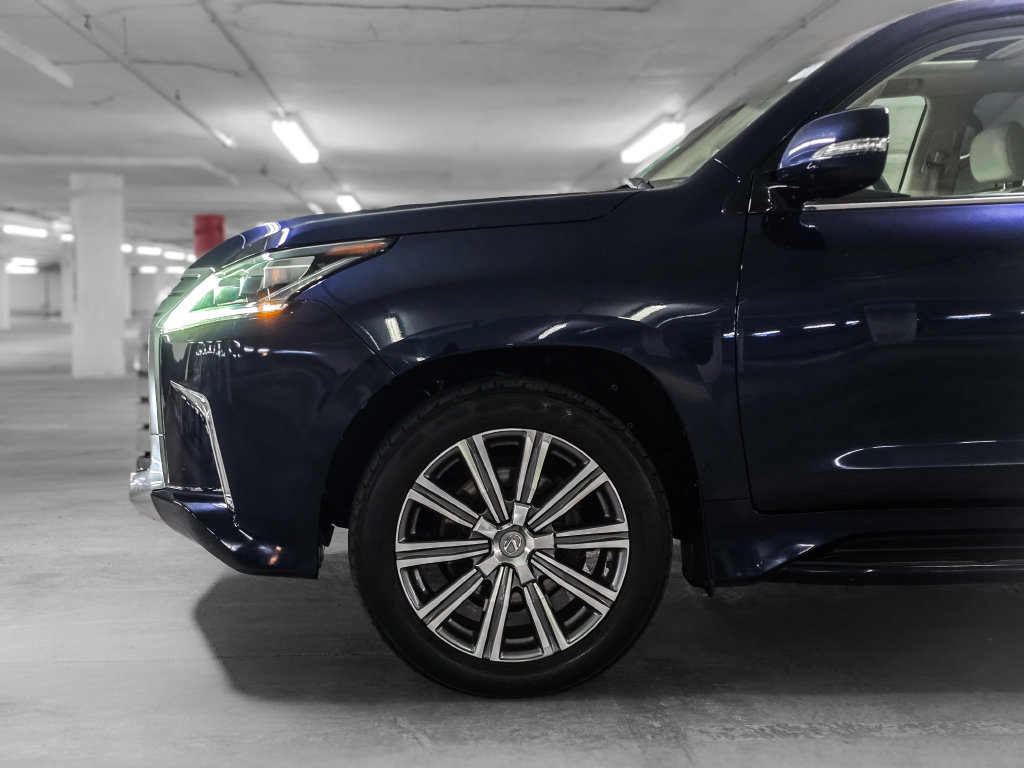 Used 2017 Lexus LX 570 4WD w/ Luxury Package image 15