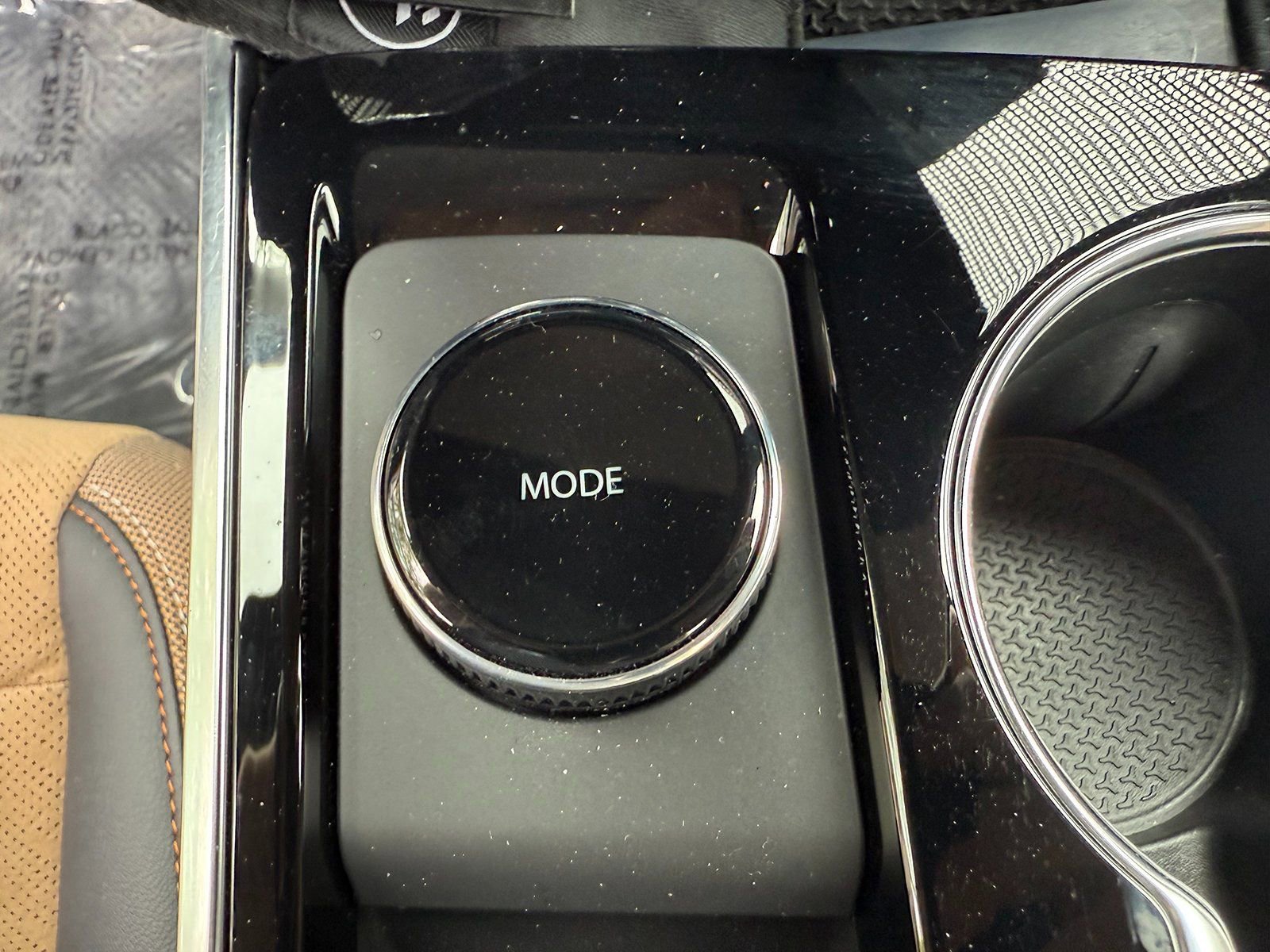 New 2025 Chevrolet Equinox ACTIV w/ Safety and Technology Package image 81