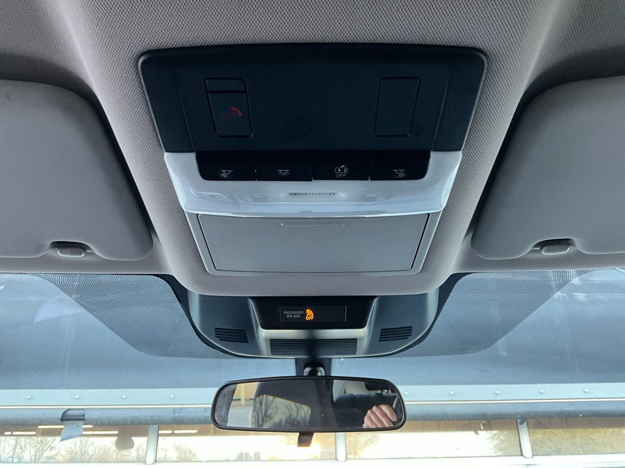 Used 2025 Nissan Rogue SV image 16