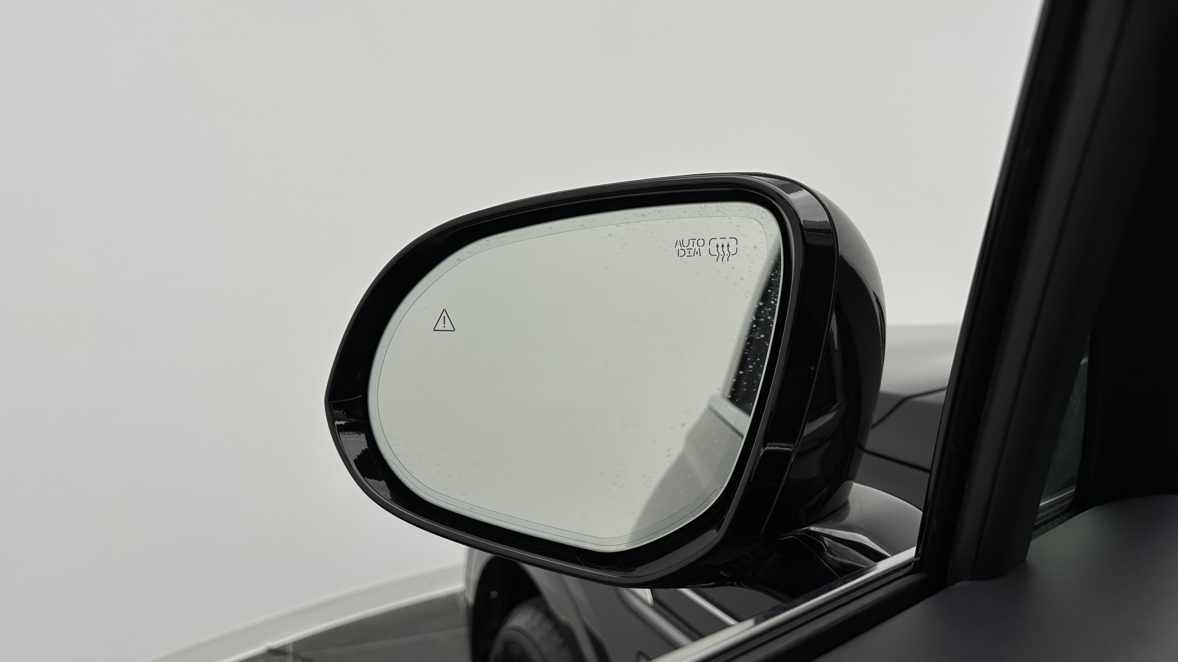 Used 2025 Genesis GV80 2.5T Standard AWD/4WD image 14
