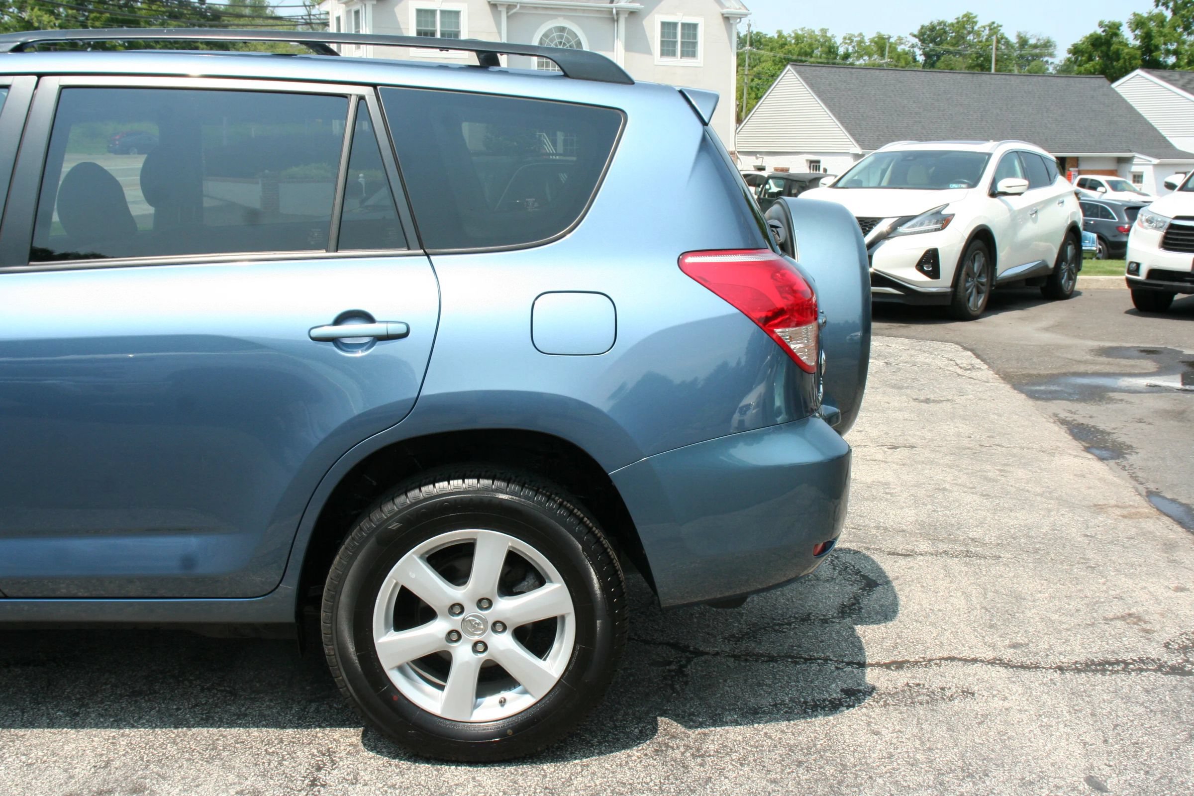 Used 2006 Toyota RAV4 Limited AWD/4WD image 16
