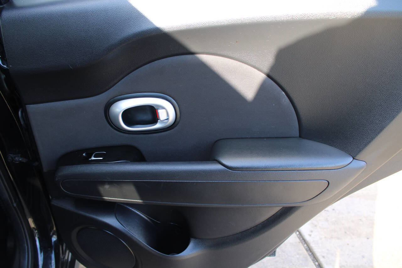 Used 2019 Kia Soul image 5