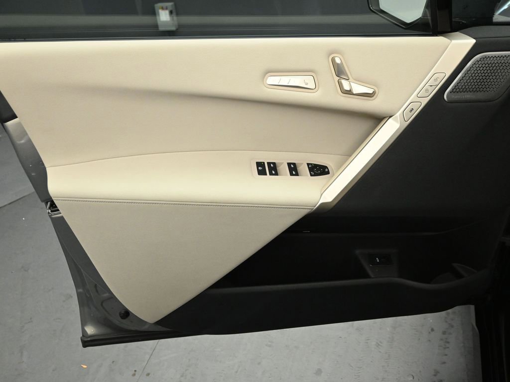 Used 2024 BMW iX M60 image 20