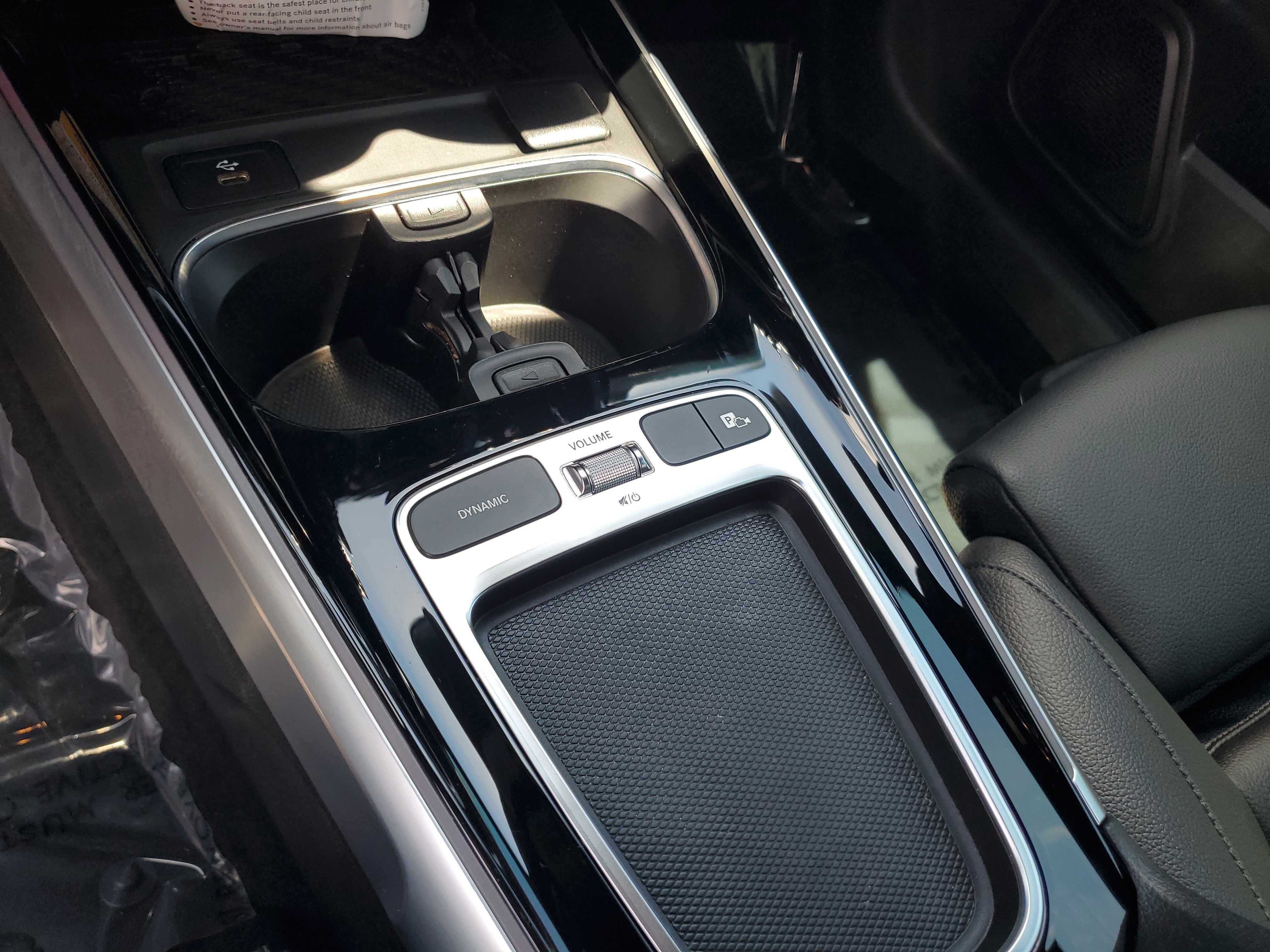 Certified 2025 Mercedes-Benz GLB 250 image 30