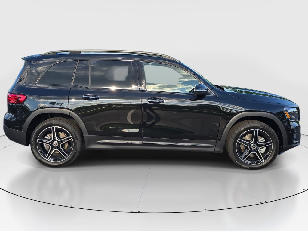 New 2026 Mercedes-Benz GLB 250 image 4