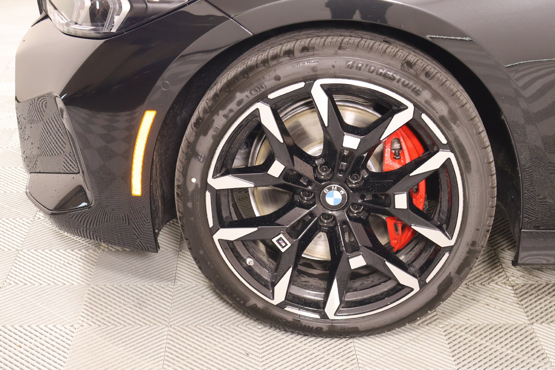 New 2026 BMW 330i xDrive Sedan w/ M Sport Package AWD/4WD image 18