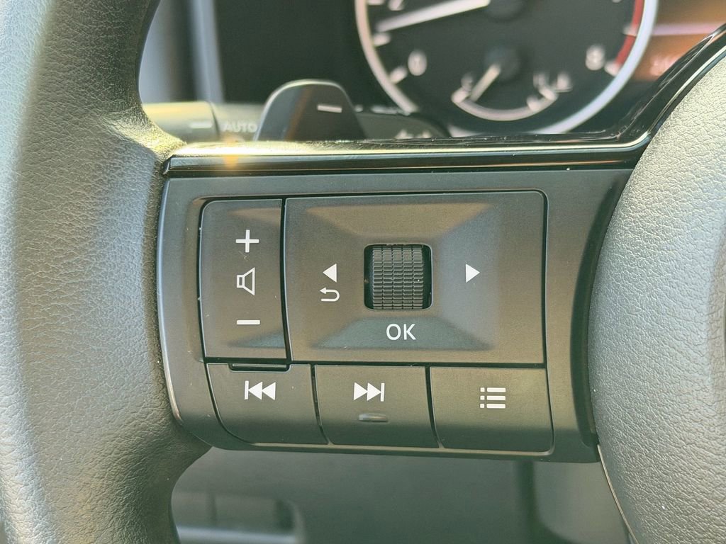 Certified 2022 Nissan Rogue SV AWD/4WD image 25