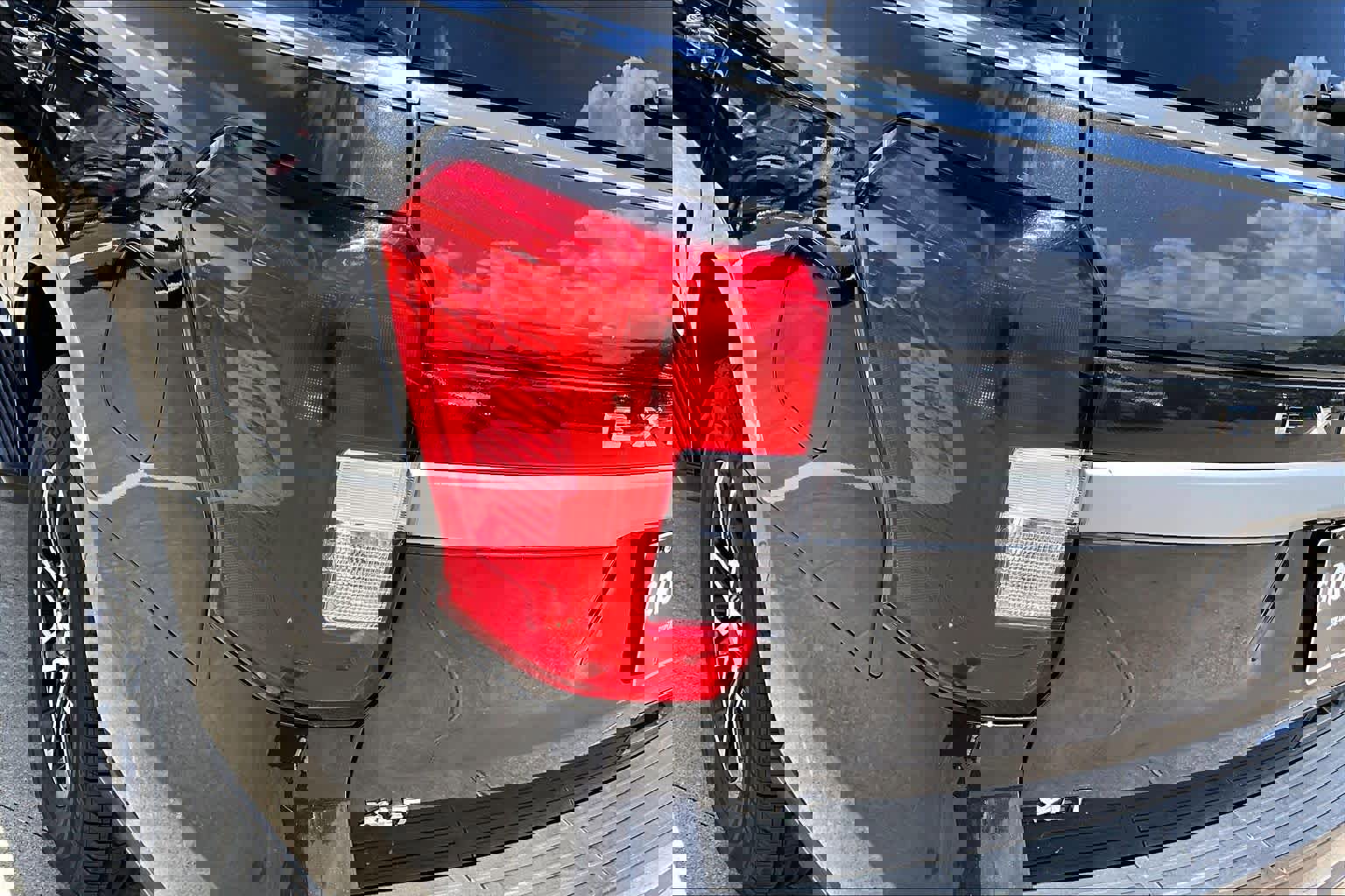 Used 2024 Ford Expedition XLT image 26