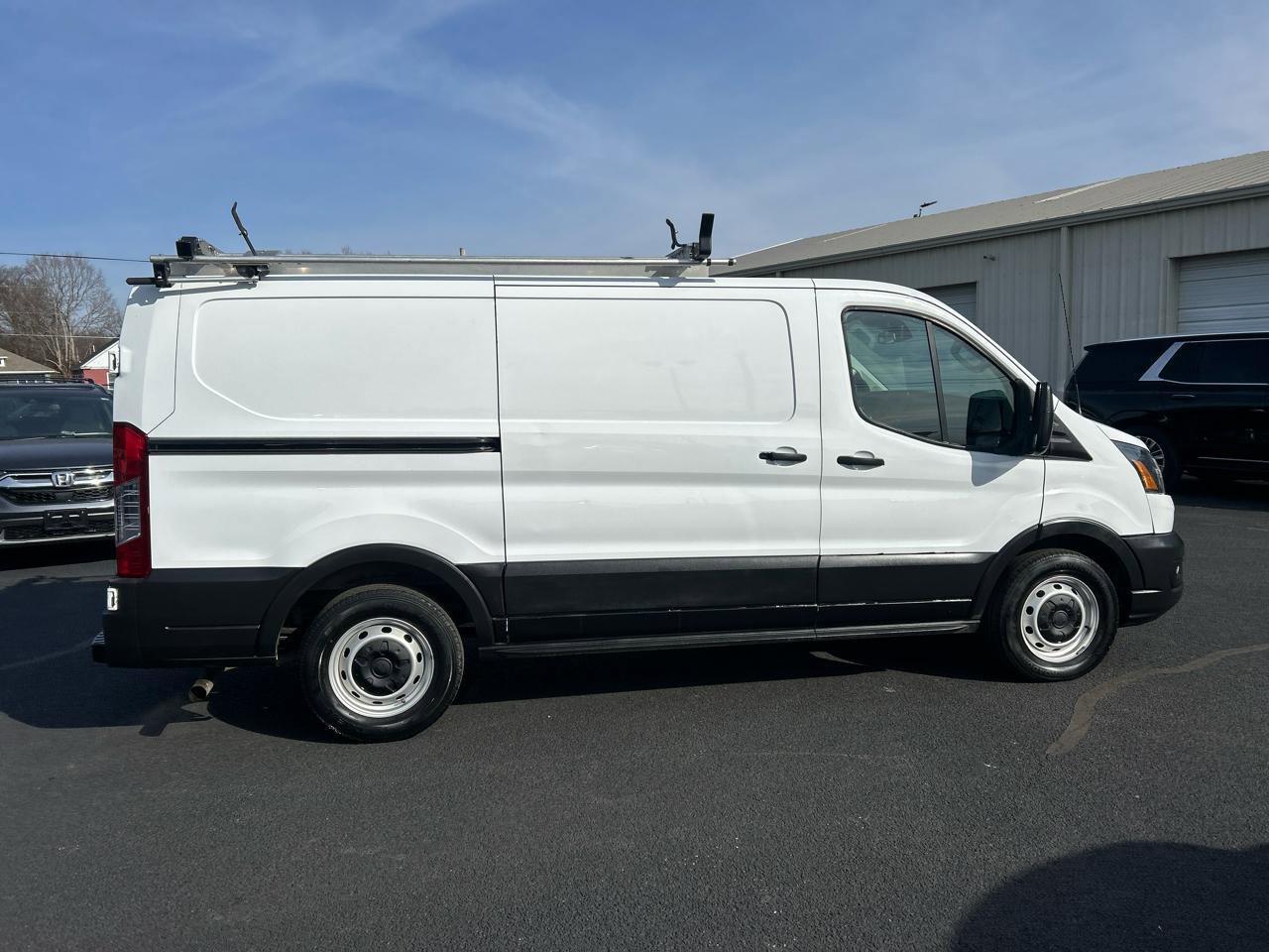 Used 2020 Ford Transit 150 Low Roof w/ Load Area Protection Package RWD image 4
