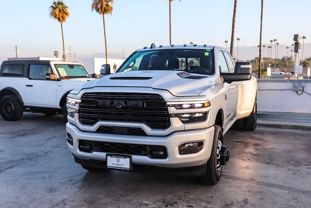 New 2026 RAM 3500 Laramie AWD/4WD image 4