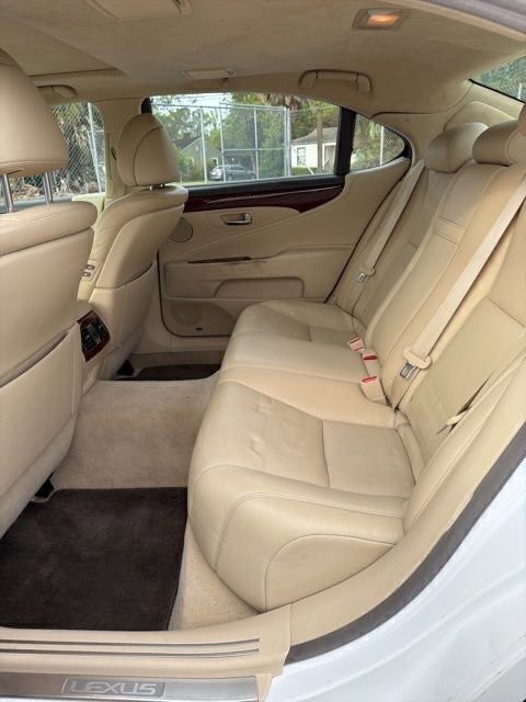 Used 2010 Lexus LS 460 L image 20