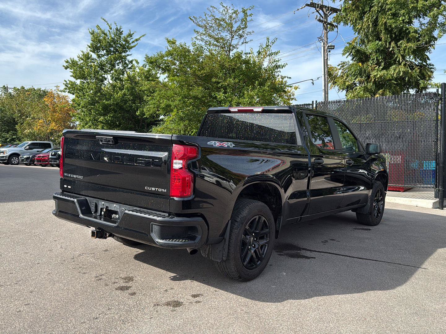 Used 2024 Chevrolet Silverado 1500 Custom AWD/4WD image 3