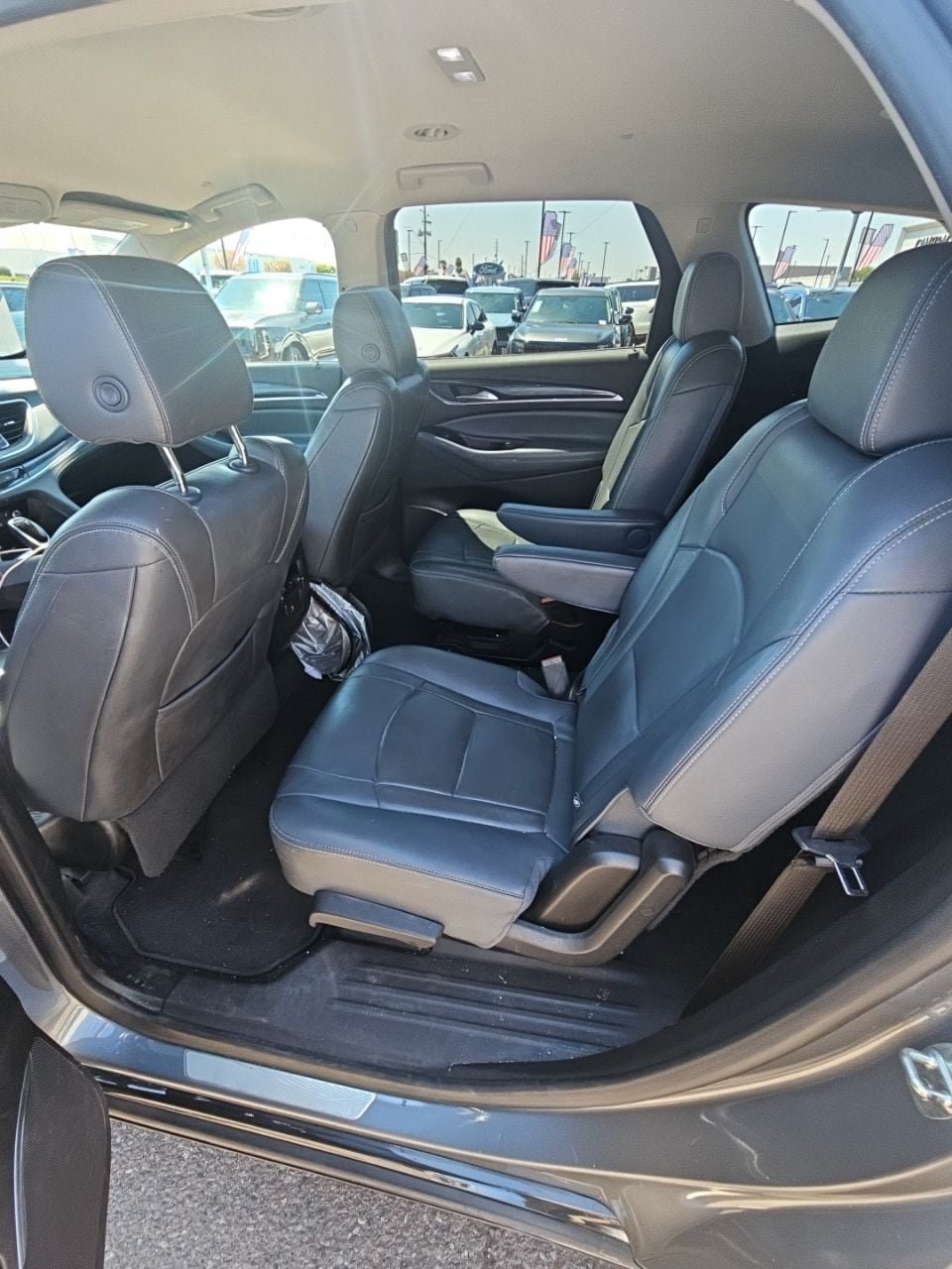 Used 2019 Buick Enclave Essence FWD image 13
