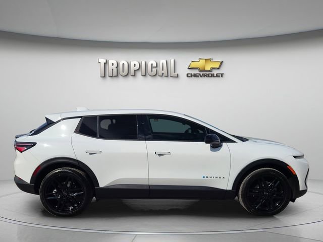 New 2026 Chevrolet Equinox EV LT w/ LPO, Blackout Package FWD image 6