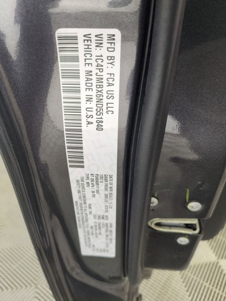 Used 2022 Jeep Cherokee Trailhawk w/ Premium Leather Package image 28