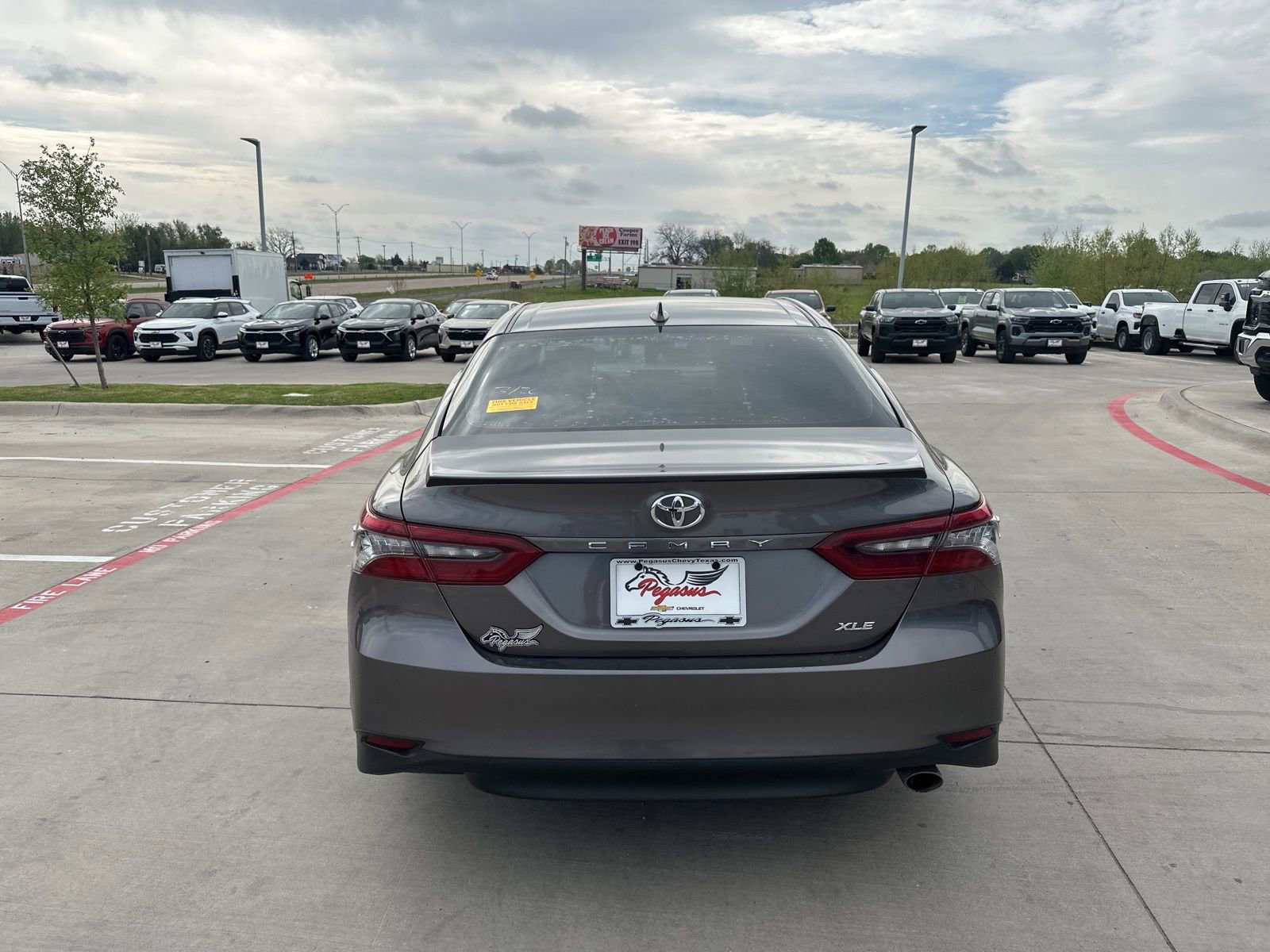 Used 2024 Toyota Camry XLE image 4