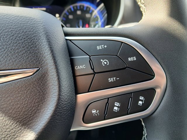 New 2026 Chrysler Voyager LX image 12