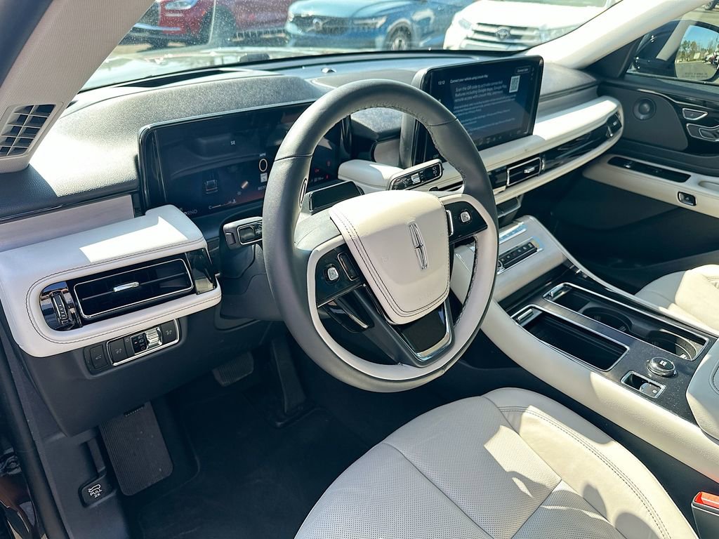 Certified 2025 Lincoln Aviator Reserve w/ Illumination Package image 10